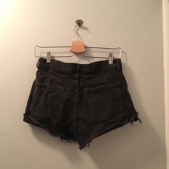 H&M Conscious Jean Shorts - Picture 2 of 4